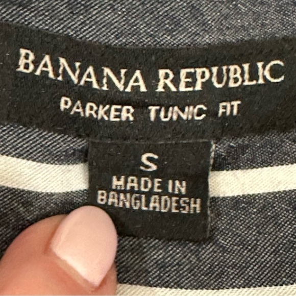 Banana Republic Parker Tunic Fit Button Down Shirt Gray White Stripe - Picture 4 of 8